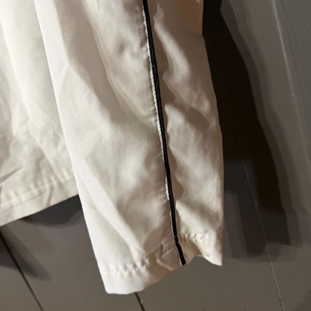 Nike Air Windbreaker Full Zip Jacket White Black Women’s Large - Picture 9 of 14